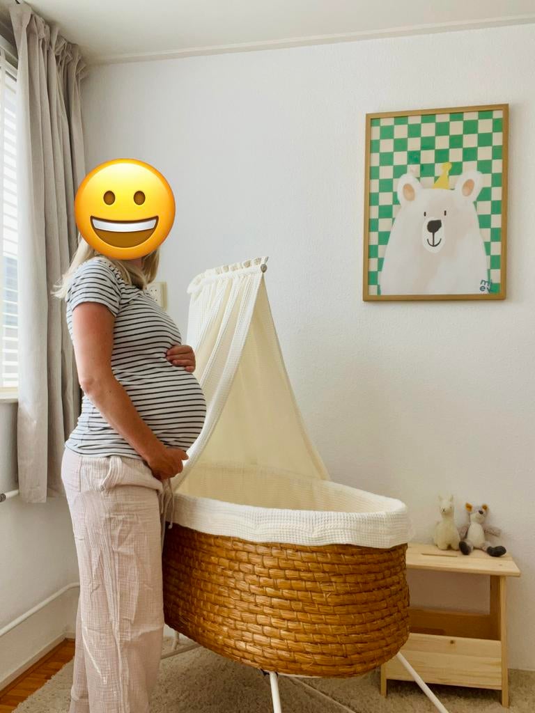 Mooie rieten wieg met hemeltje, Kinderen en Baby's, Babywiegjes en Ledikanten, Gebruikt, Wieg, Ophalen