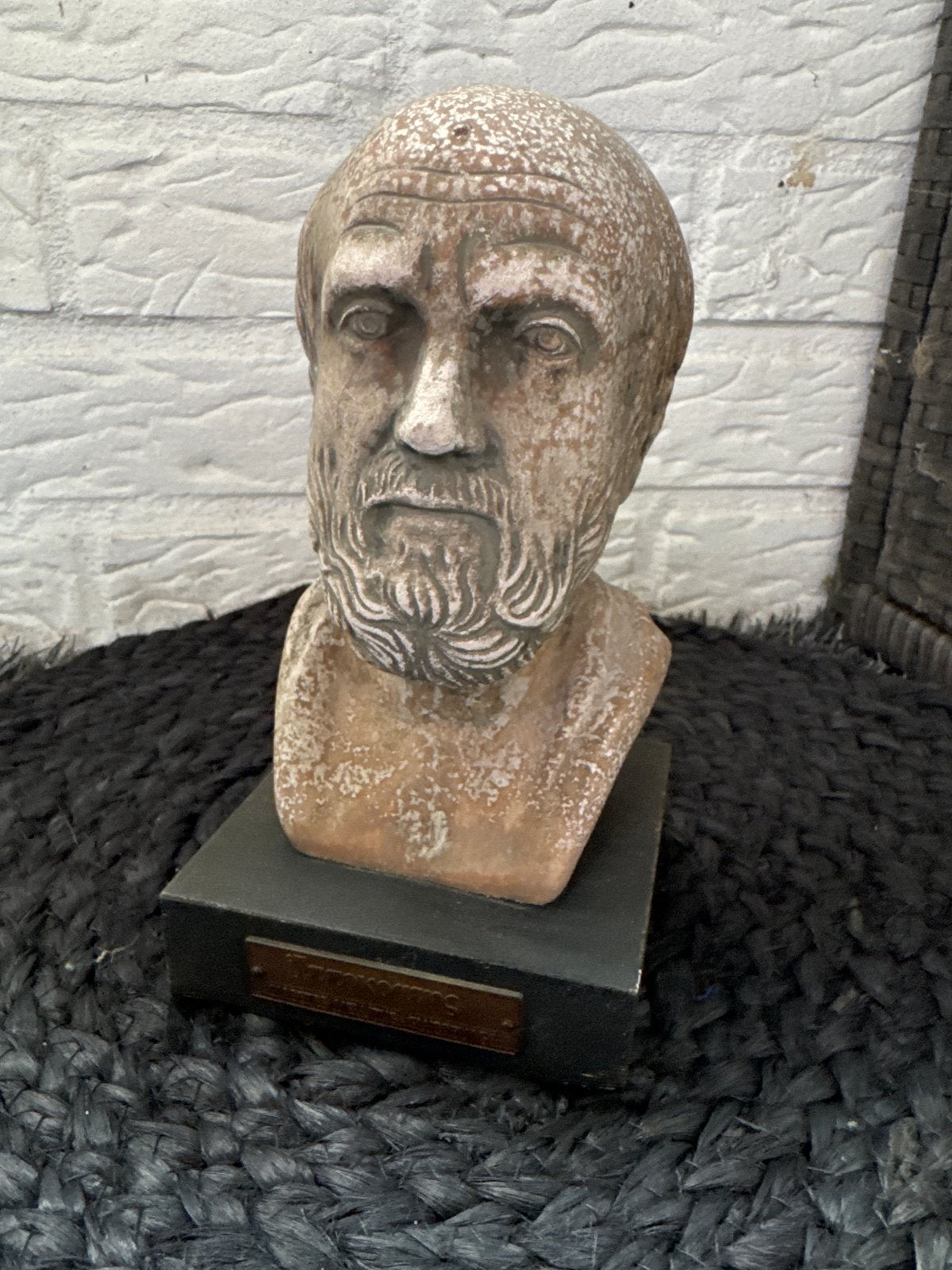 Beeldje Hippocrates - Buste van de Vader van de Geneeskunde, Antiek en Kunst, Minder dan 20 cm, Buste, Ophalen of Verzenden, Bruin