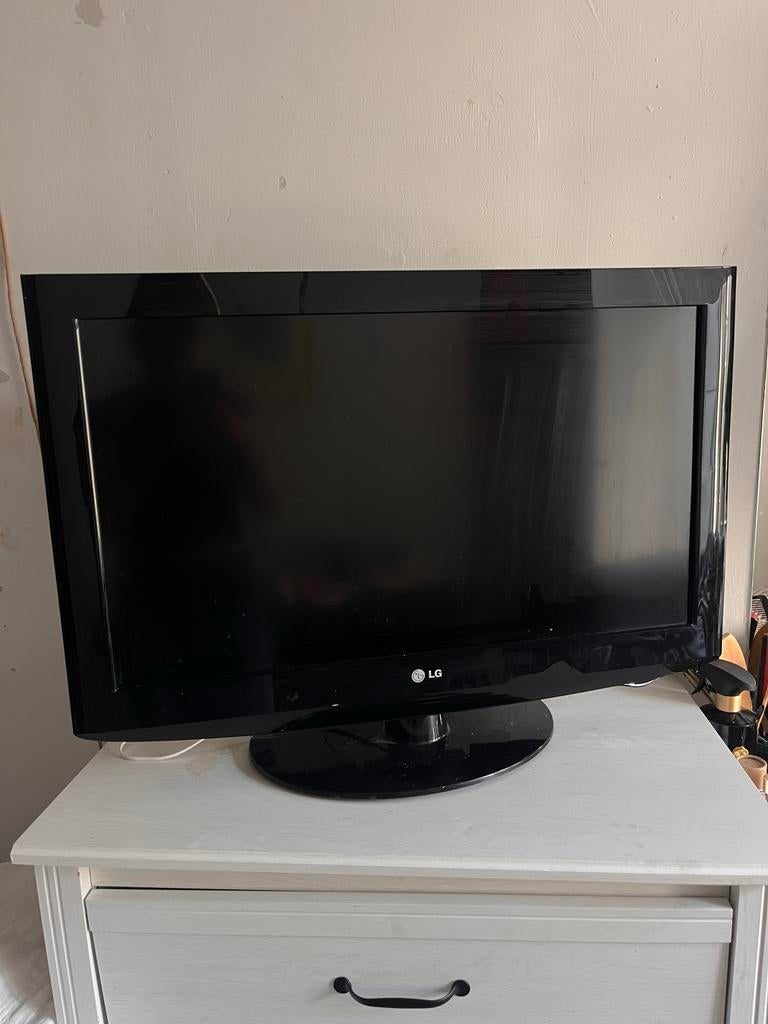 LG 32LH2000 ZA TV - Goed werkend met lichte beschadiging, Ophalen, Gebruikt, LG, 60 tot 80 cm