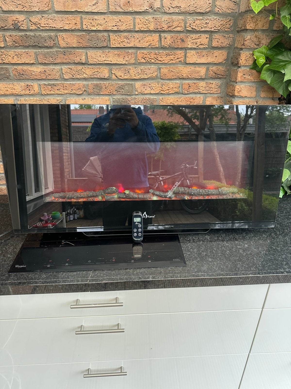 Elektrische sfeerhaard Livin' Flame Brighton met afstandsbed, Ophalen of Verzenden, Zo goed als nieuw, Vrijstaande haard, Elektrische haard