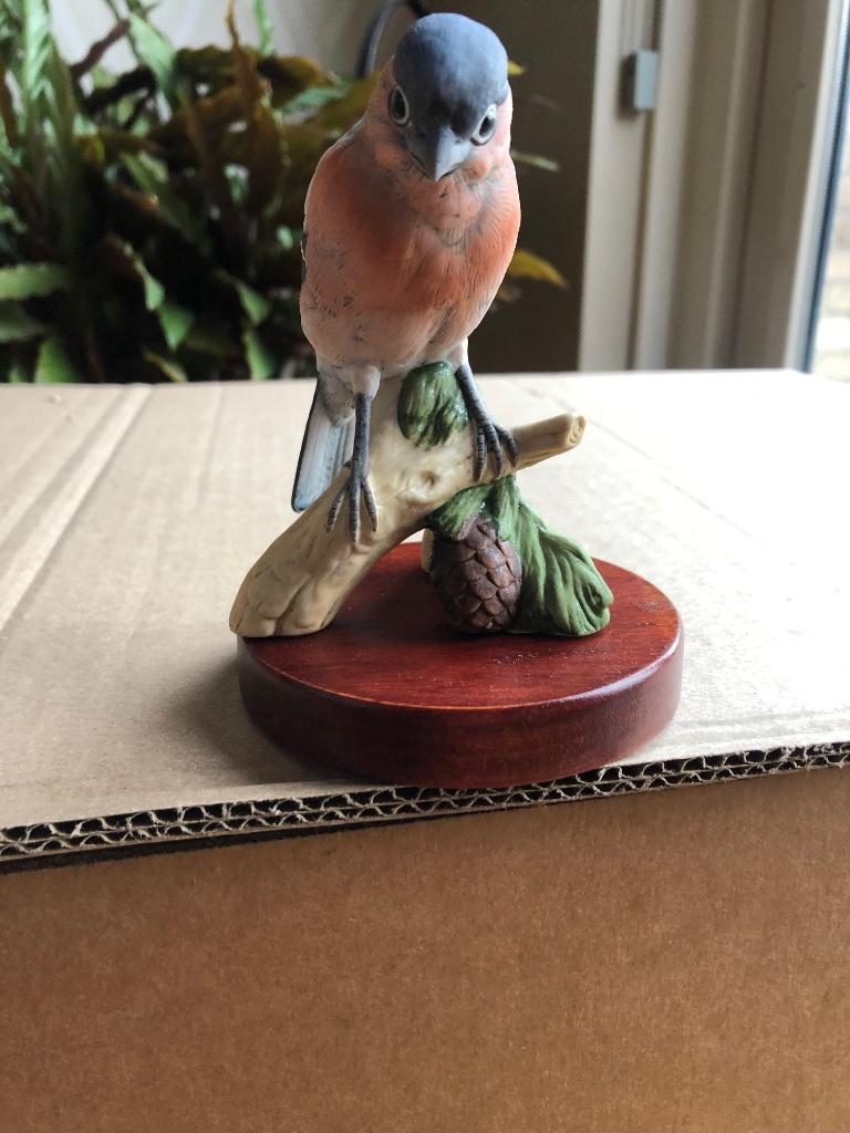 Mooie vogel beeld in 3D. 12 cm. hoog. Akita 0131. Vogeltje., Ophalen of Verzenden, Gebruikt, Vogel, Beeldje of Figuurtje