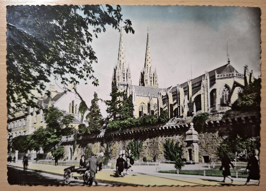 Ansichtkaart Quimper (France) - 1951, Verzamelen, Ansichtkaarten | Themakaarten, Verzenden, 1940 tot 1960, Ongelopen, Gebouw