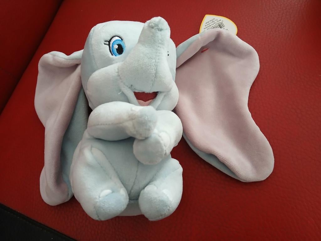 Nieuw Schattige Dumbo knuffel van Disney, Kinderen en Baby's, Speelgoed | Knuffels en Pluche, Disney, Disney, Blauw, Nieuw