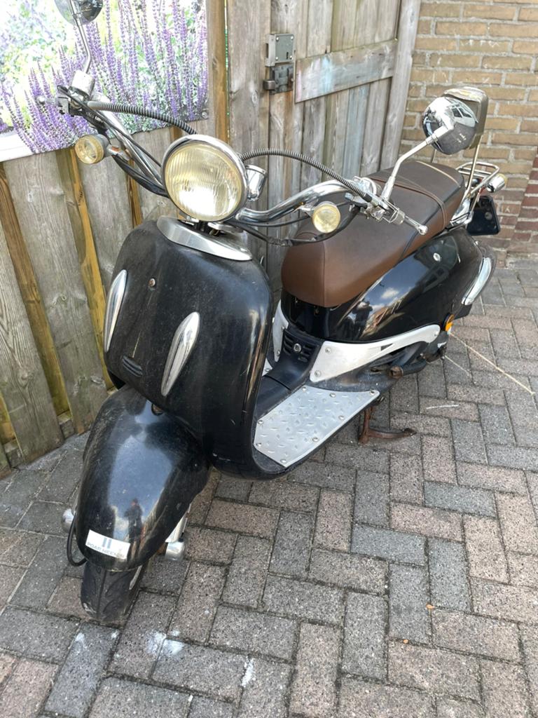 Scooter loop sloop onderdelen knutsel scooter brommer, Fietsen en Brommers, Ophalen, Zo goed als nieuw, Benzine, Overige merken