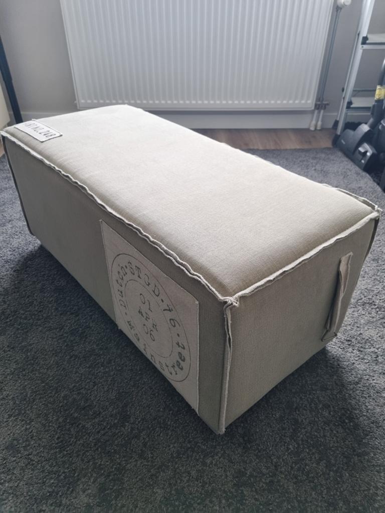 Stoere voetenbank / Poef (groen), Ophalen, Minder dan 50 cm, Stoer / leger, 75 tot 100 cm