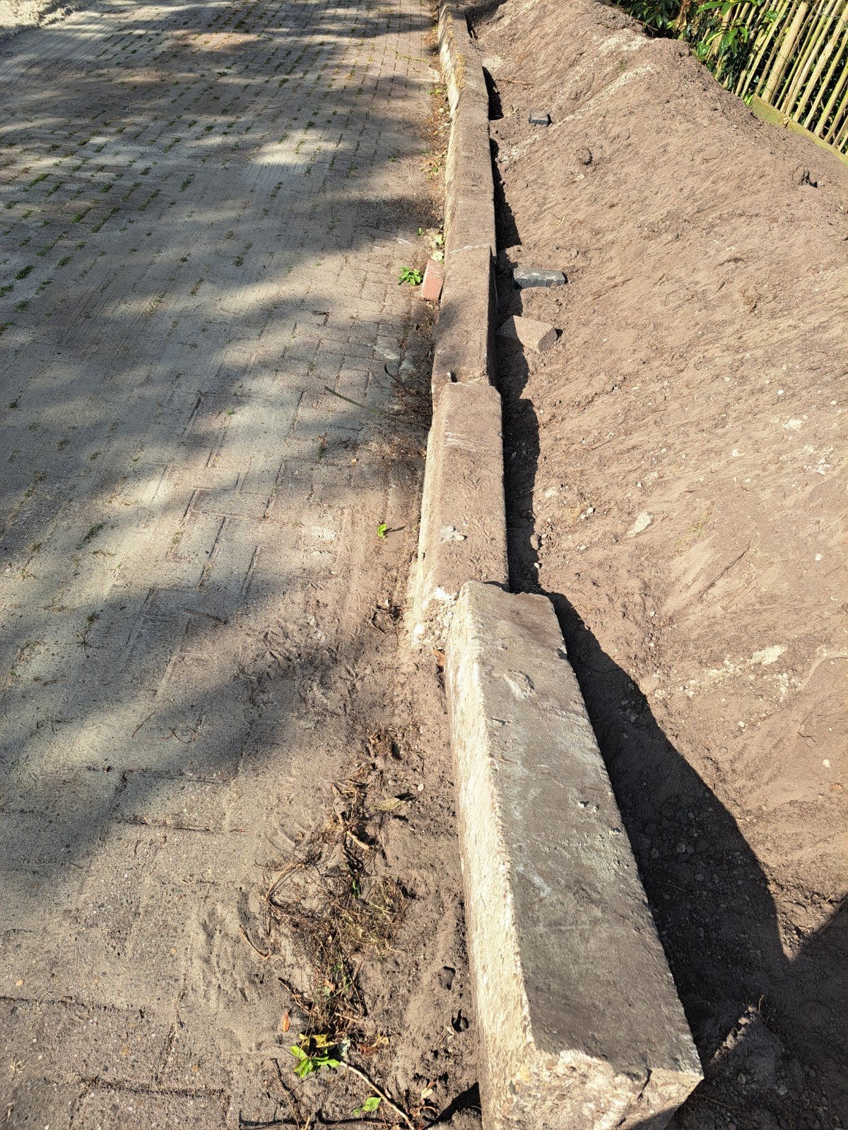 Grote Betonbanden, ongeveer 25 stuks., Ophalen, Overige materialen