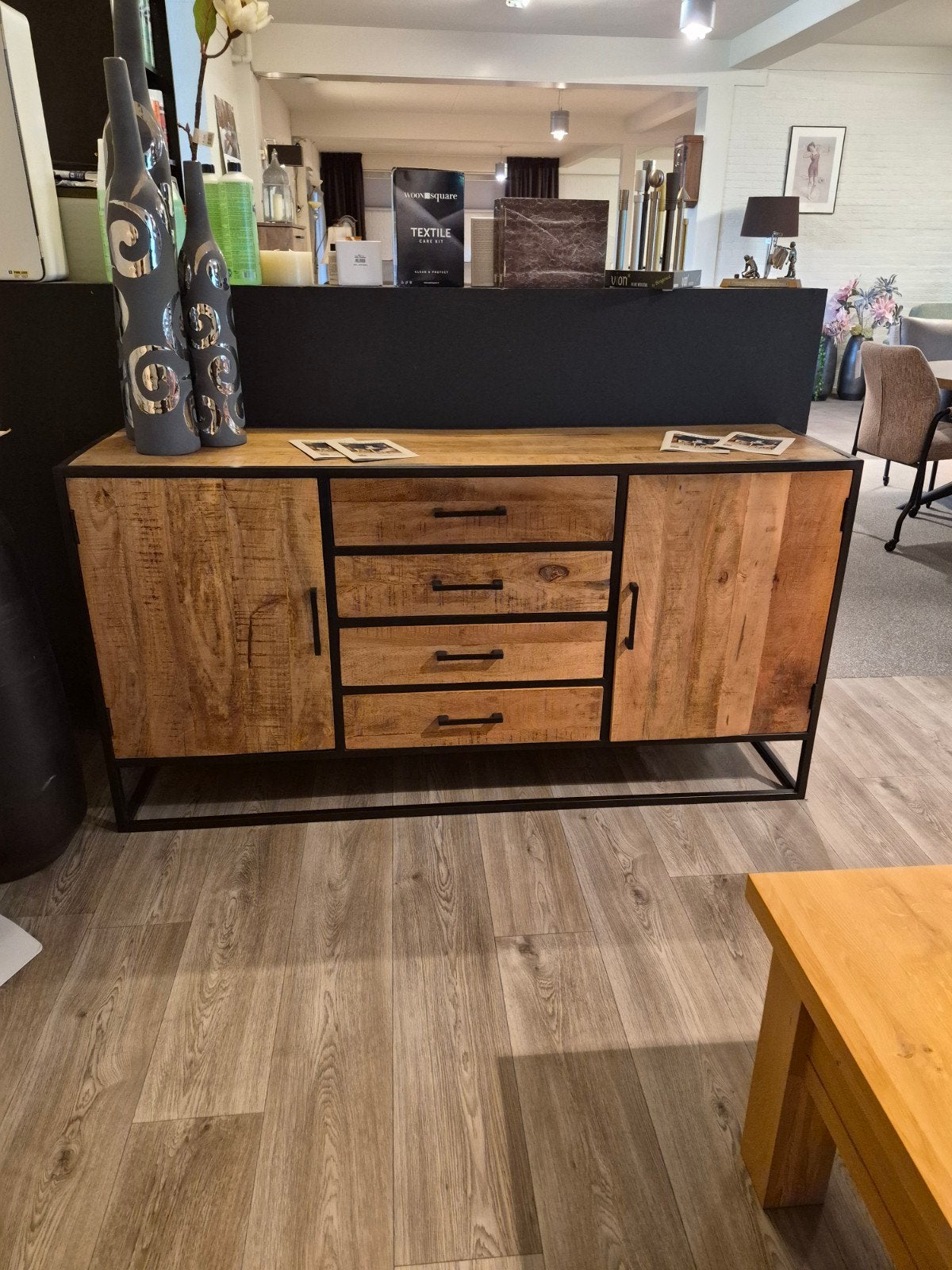 Dressoir "Denver", Ophalen, Met deur(en), 150 tot 200 cm, Nieuw