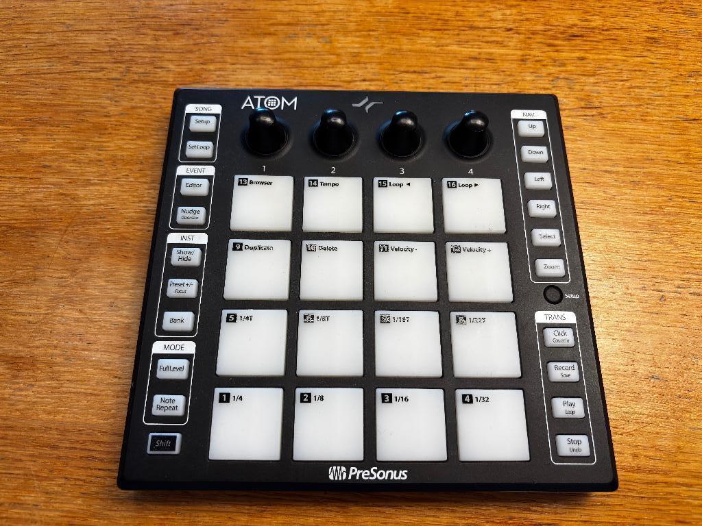 PreSonus Atom, Muziek en Instrumenten, Midi-apparatuur, Ophalen of Verzenden, Zo goed als nieuw