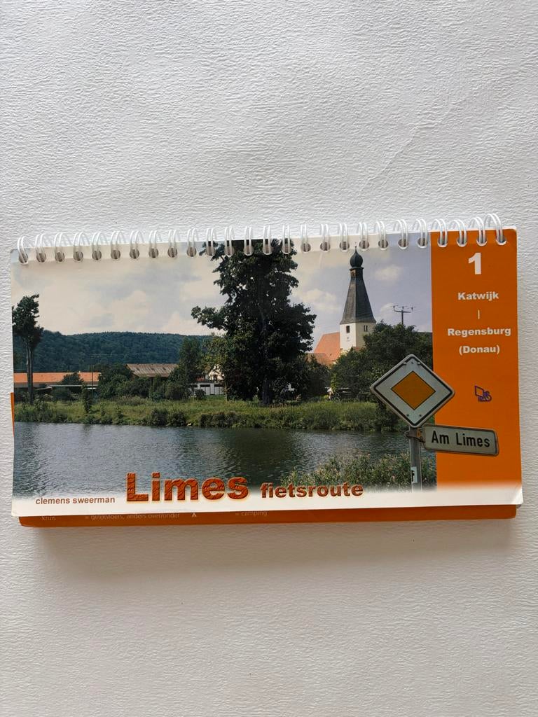 Limes fietsroute deel 1: Katwijk - Regensburg (Donau), Boeken, Overige merken, Fiets- of Wandelgids, Europa, Ophalen of Verzenden