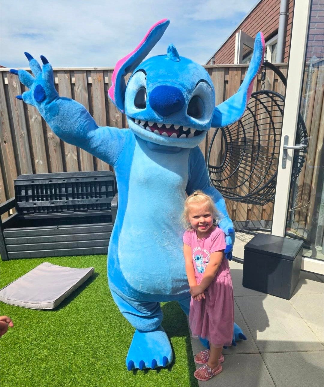 stitch te huur, Ophalen of Verzenden