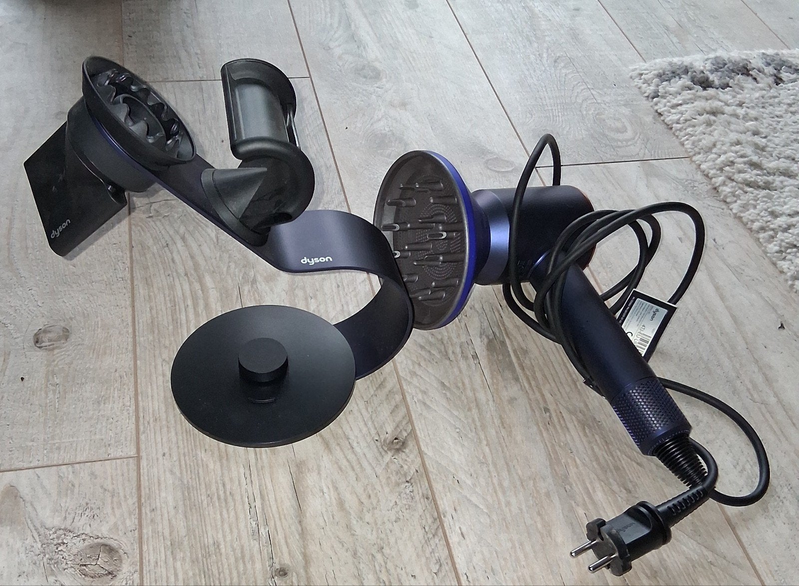 Dyson Supersonic Föhn met standaard en accessoires, Ophalen, Zo goed als nieuw, Haarverzorging