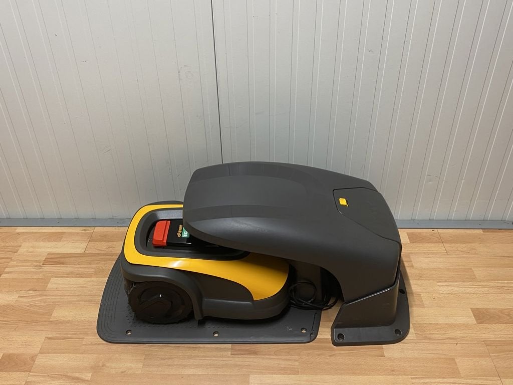 STIGA A1000 ROBOTMAAIER RTK/GPS, Gebruikt, Stiga