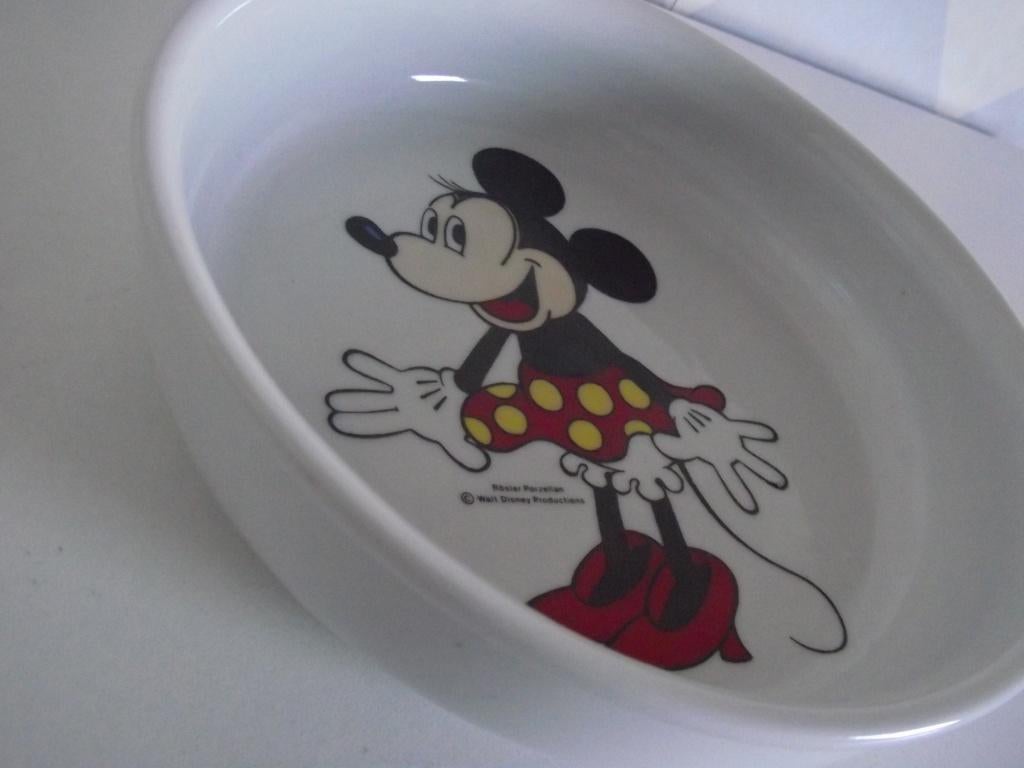 Minnie Mouse bordje 18 cm Walt Disney Rösler porzellan 1970, Overige merken, Ophalen of Verzenden, Zo goed als nieuw, Bord(en)