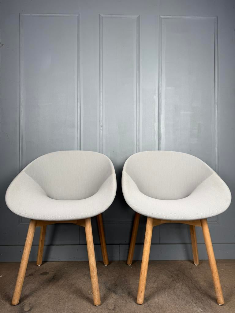 6 Artifort Beso design stoelen, Ophalen of Verzenden, Zo goed als nieuw, Stof, Grijs