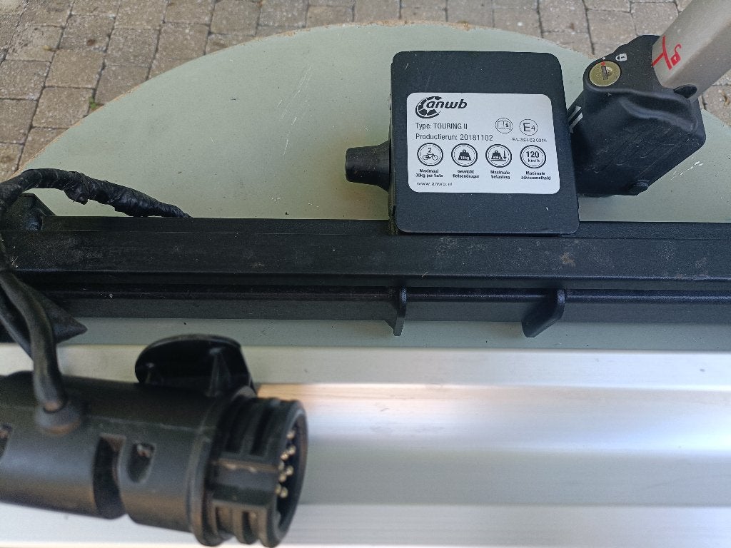 Fietrsendrager Thule, Auto diversen, Fietsendragers, Zo goed als nieuw, Fietsendrager-accessoire, 2 fietsen, Brede banden, Elektrische fiets