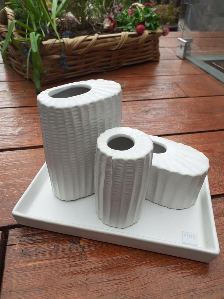 PTMD Vaasjes op plateau., Ophalen of Verzenden, Wit, Glas