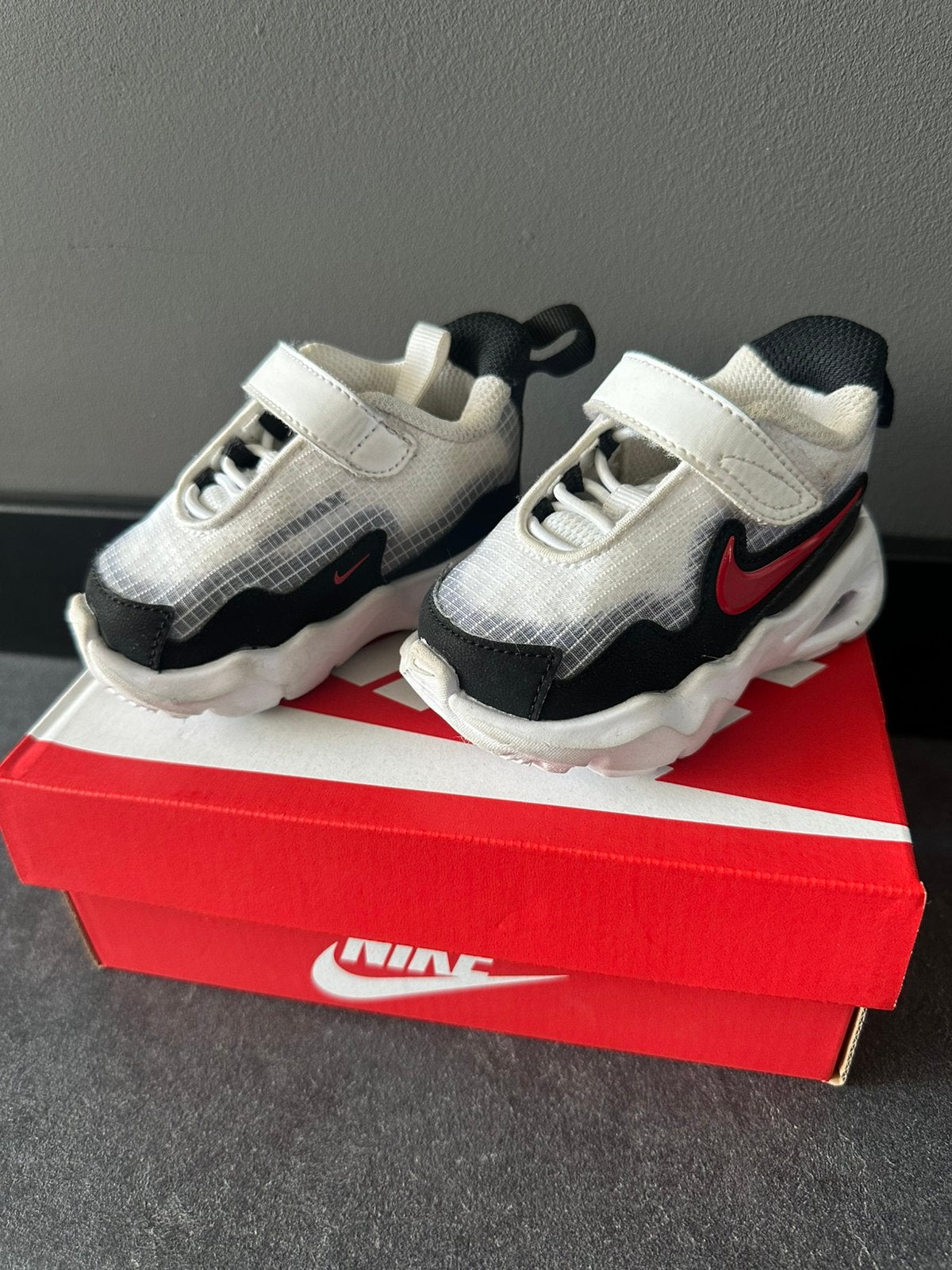 Nike air Max Nova (TD), Ophalen of Verzenden, Gebruikt, Jongetje of Meisje, Schoentjes