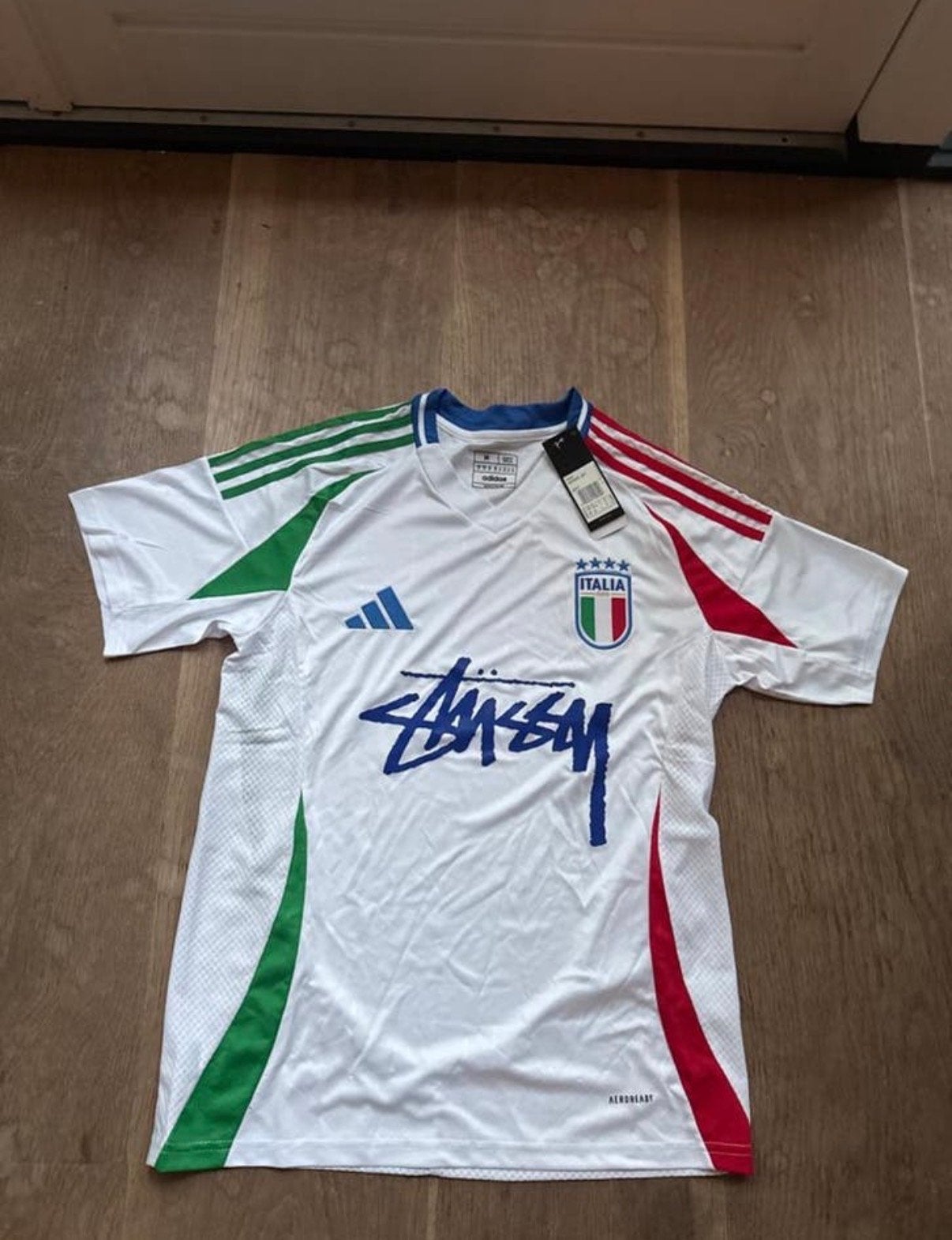 Stussy Italië voetbalshirt - Maat M, Maat 48/50 (M), Wit, Nieuw, Ophalen of Verzenden