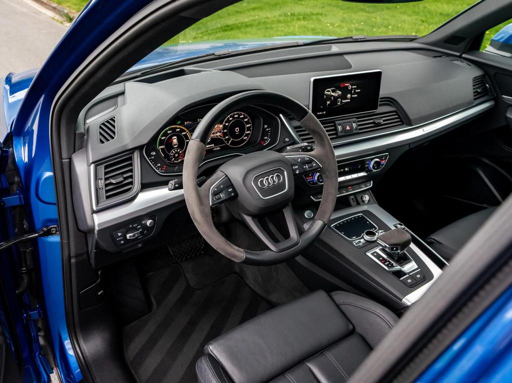 Audi Q5 55 TFSI e quattro Competition |Panoramadak|Luchtveri, Automaat, 2005 kg, Gebruikt, Zwart