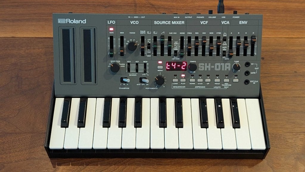 Roland SH-01A with keyboard, Ophalen of Verzenden, Zo goed als nieuw, Overige aantallen, Roland