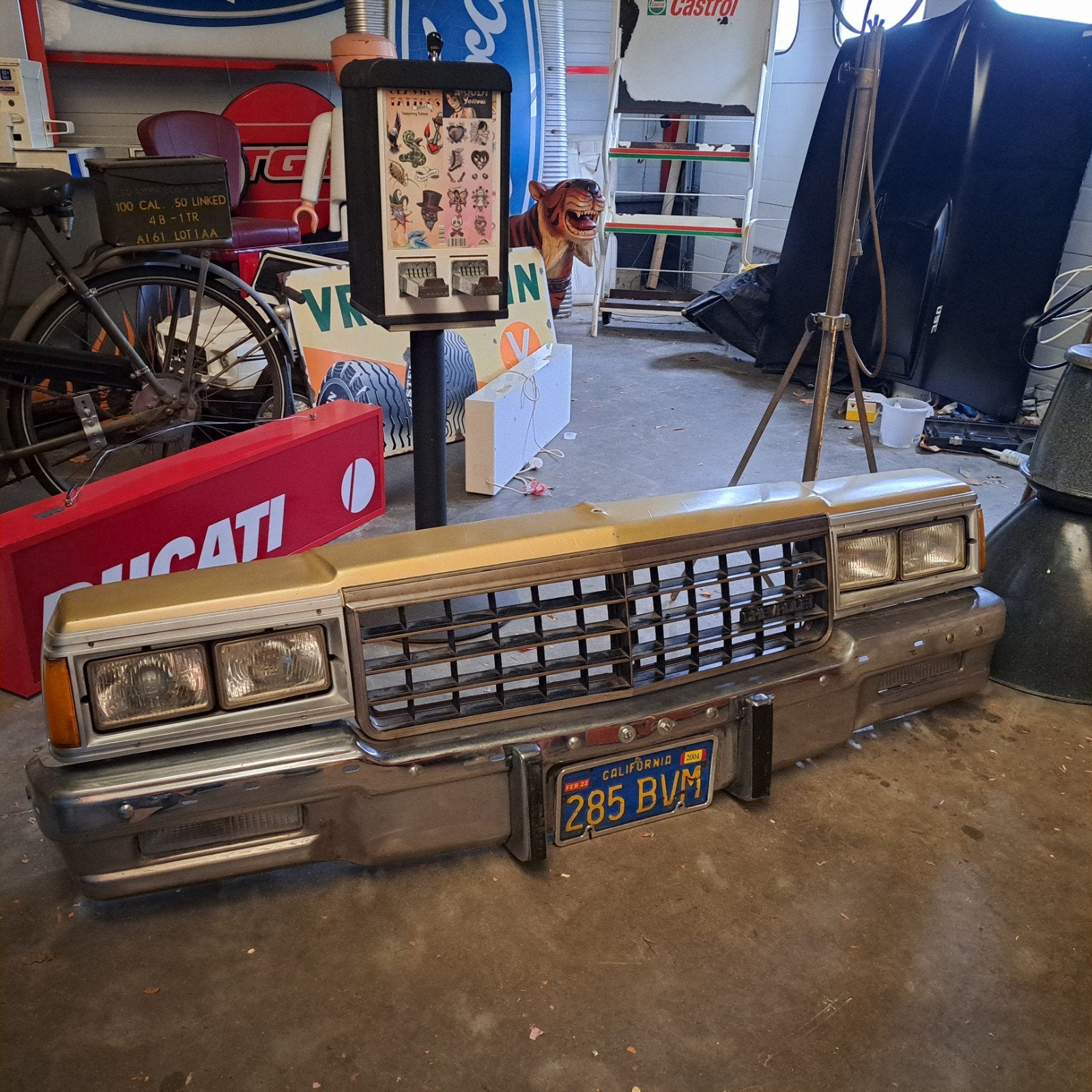 Chevrolet Caprice Front Wallhanger, Ophalen, Gebruikt, Reclamebord