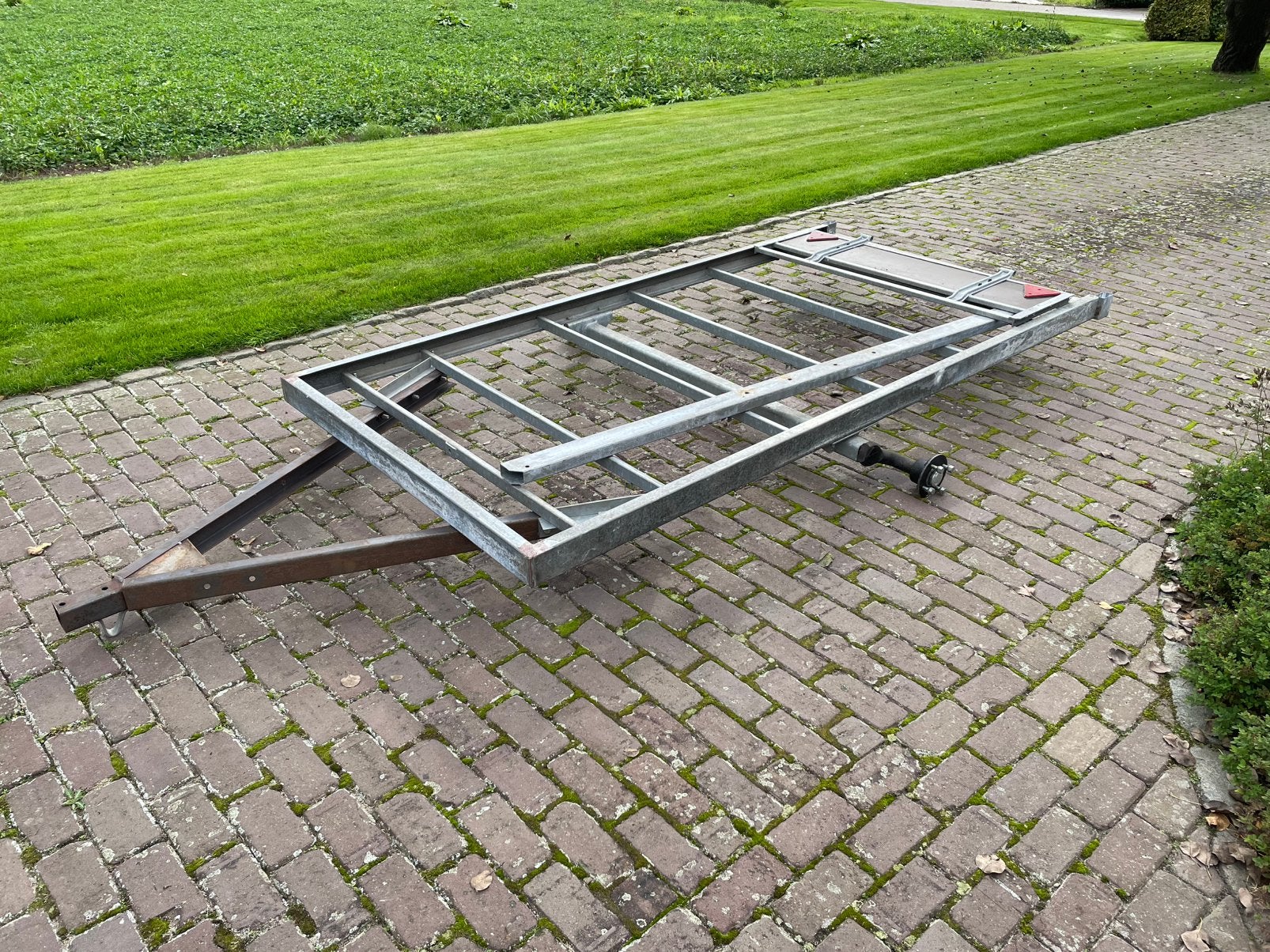 Aanhanger frame, Ophalen, Zo goed als nieuw