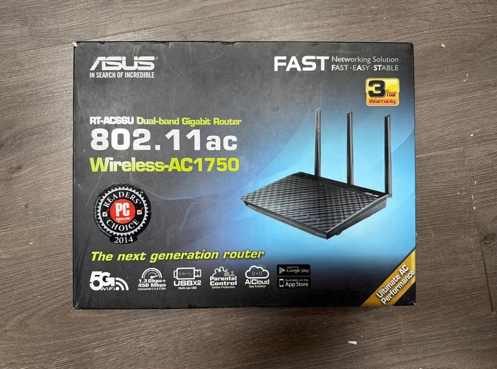 ASUS RT-AC66U AC1750 Dual-Band Gigabit WiFi Router, Computers en Software, Ophalen of Verzenden, Gebruikt, Router met modem, ASUS