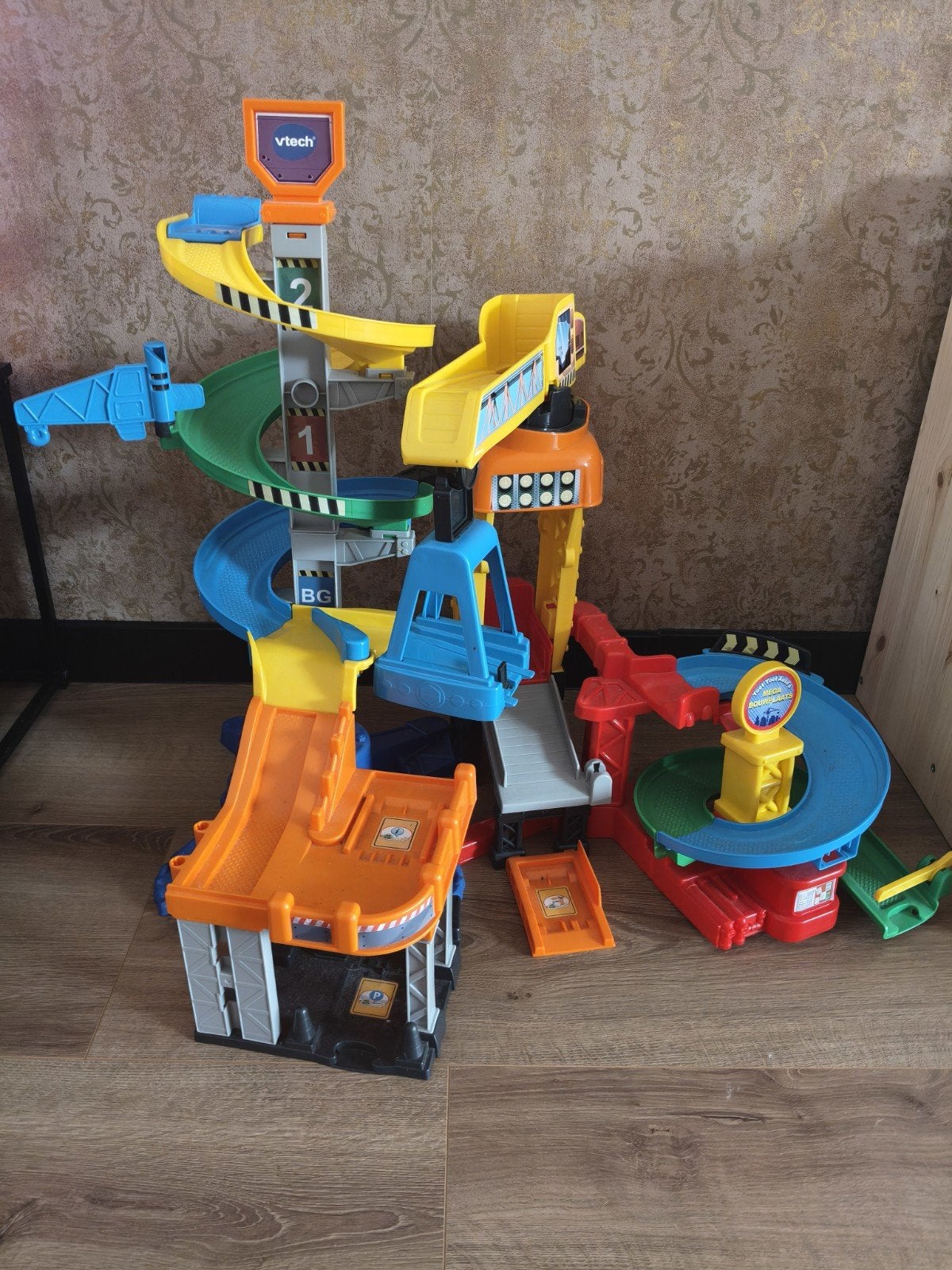 VTech Toet Toet Auto's set: Vliegtuig, Wasstraat, Bouwplaats, Ophalen, Gebruikt