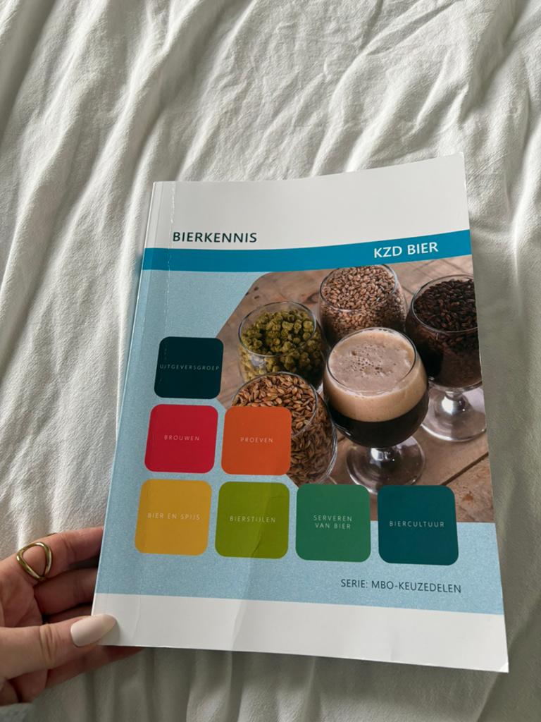 Bierista - KZD BIER, Bierista, Ophalen of Verzenden, Zo goed als nieuw, Nederlands