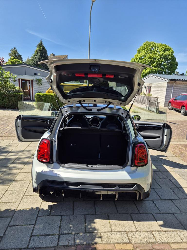 Foto 8 van Mini 3-deurs (f56) 1.5 136pk 2022 Wit