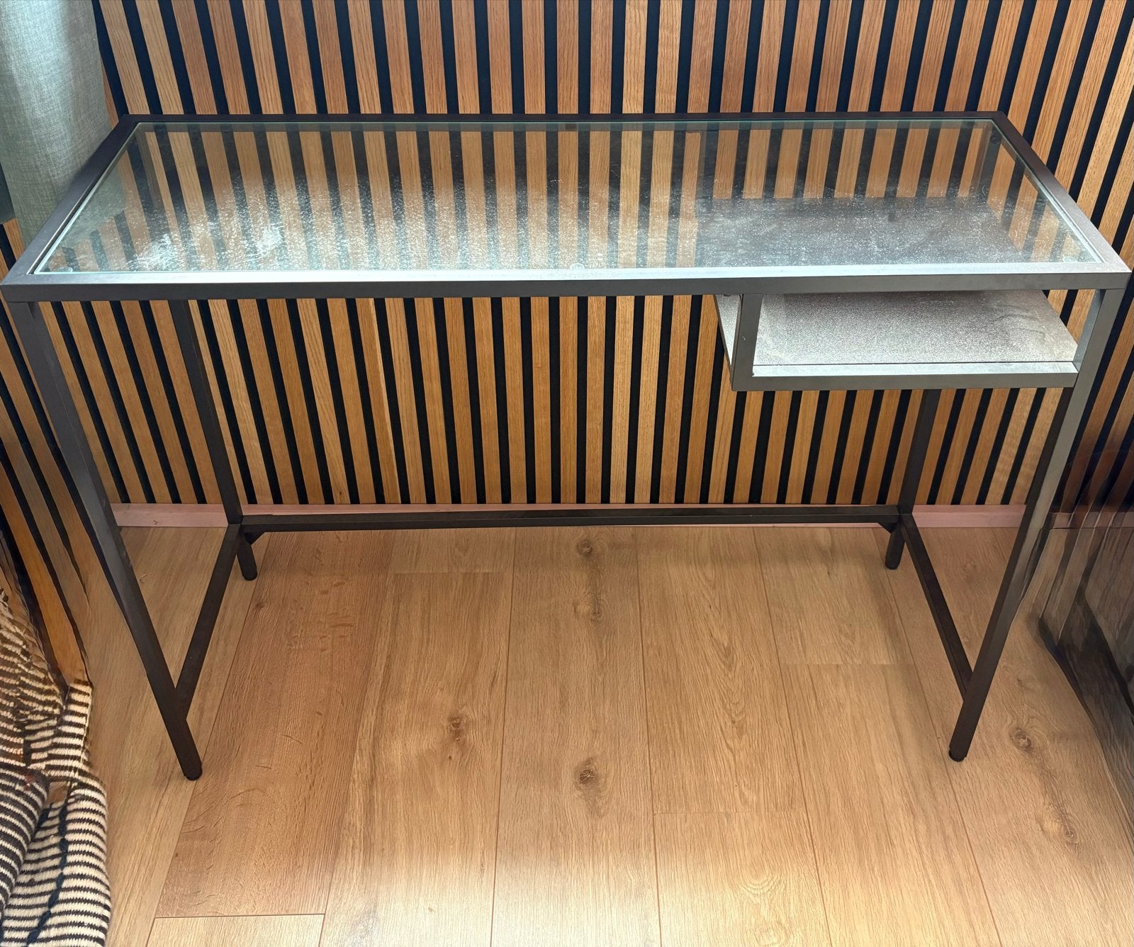 IKEA Vittsjö Bureau - Glas en Metaal, Ophalen, Zwart, Zo goed als nieuw, IKEA