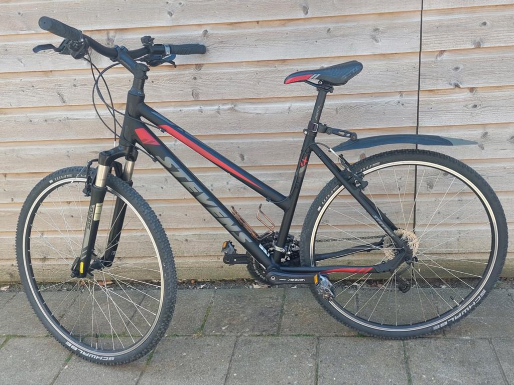 Stevens  4X Cross hybride fiets zwart rode accenten, Velgrem, Zo goed als nieuw, Ophalen, Overige merken