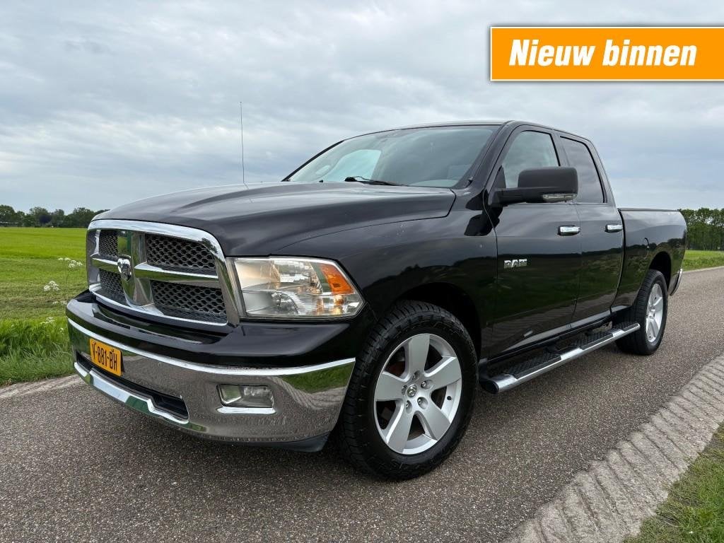 Dodge RAM 4.7 V8 CC / AIRCO / CRUISE / OPEN BAK, Auto's, Bestelauto's, Automaat, Zwart, 6 stoelen, 2218 kg
