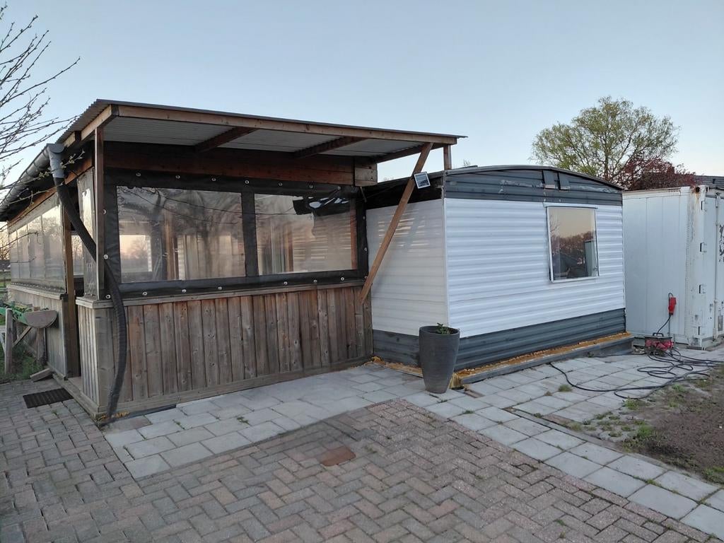 Stacaravan met veranda en eventueel een geisoleerde cotainer, Caravans en Kamperen, Stacaravans
