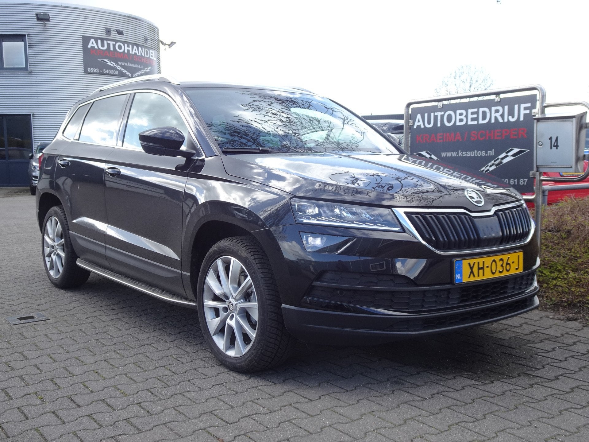 Skoda Karoq 116PK TSI Clever Edition Autom. (bj 2019), Auto's, Automatische klimaatregeling, Gebruikt, Euro 6, 1261 kg