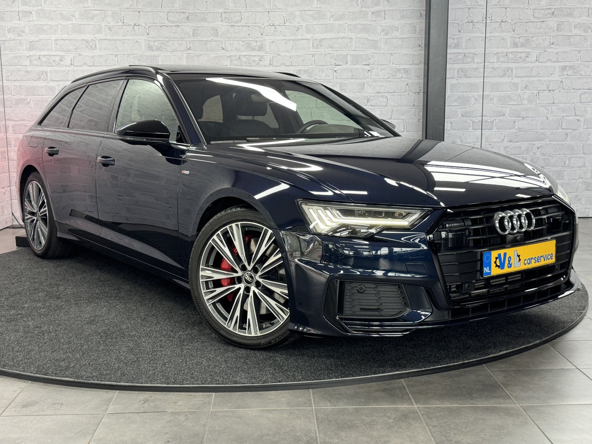 Audi A6 Avant 55 TFSI e quattro S-Line Competition B&O Pano, Auto's, Automaat, Gebruikt, 4 cilinders, Blauw