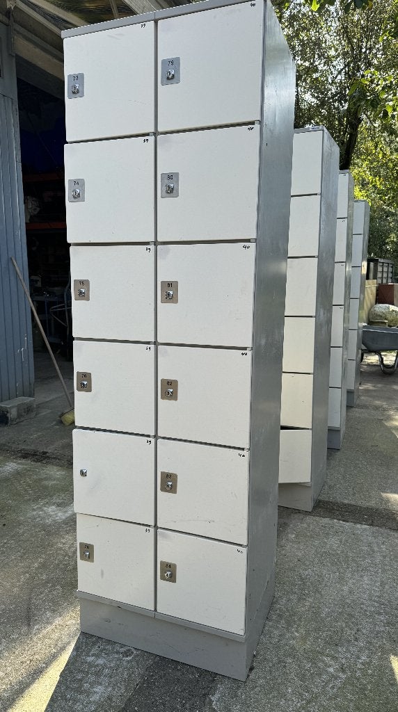 lockerkasten, Ophalen, Gebruikt