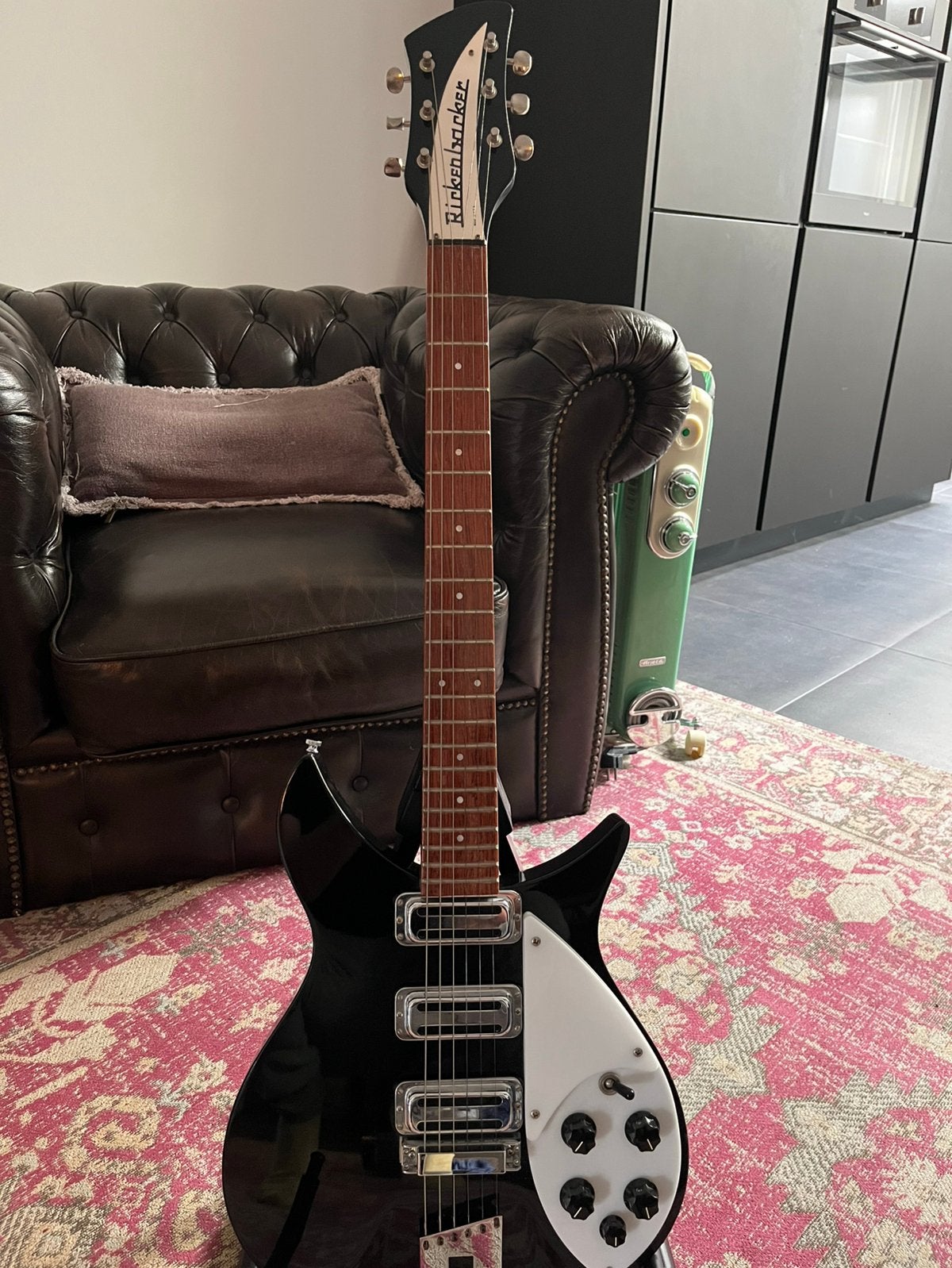 Rickenbacker 350V63 Jetglo ( 1990 ) made in USA, Muziek en Instrumenten, Ophalen, Zo goed als nieuw, Solid body, Overige merken