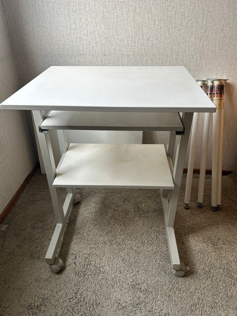 klein computer bureautje, Ophalen, Gebruikt