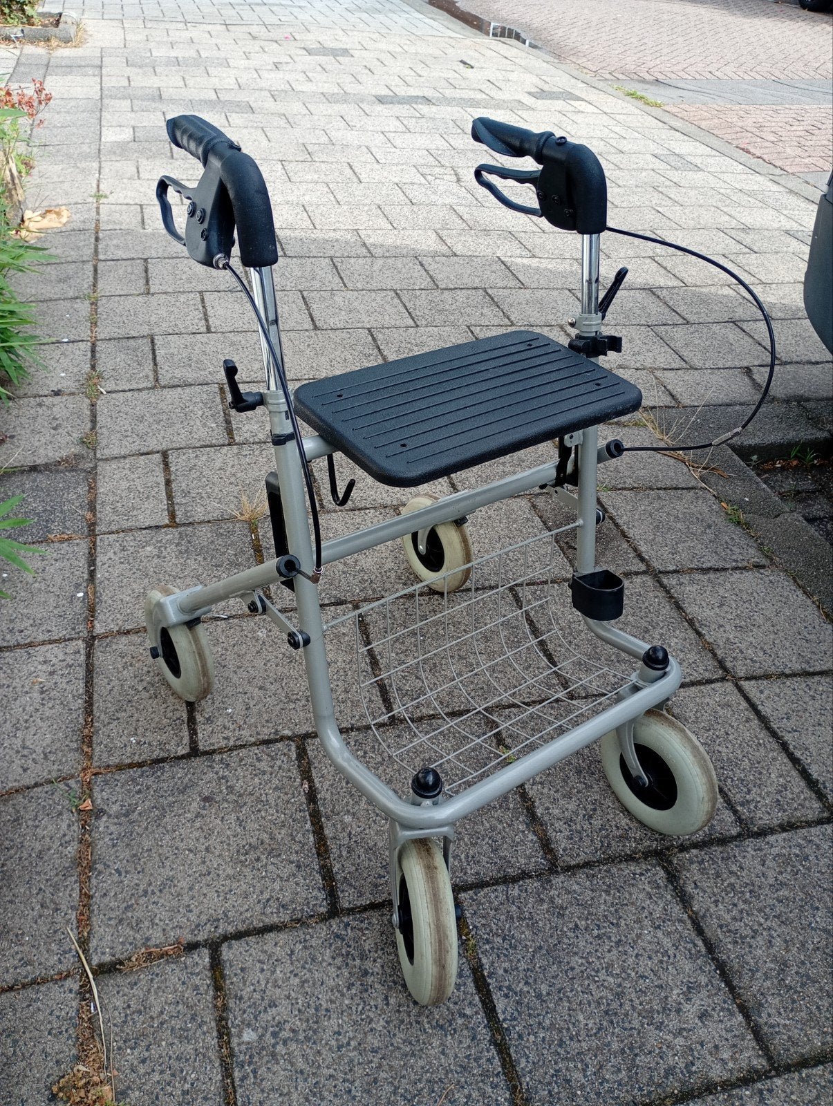 Nette en stevige Rollator – in goede staat (ophalen), Ophalen, Opvouwbaar, Gebruikt