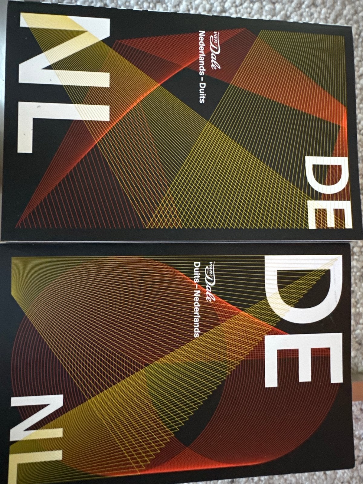 Van Dale Pocketwoordenboek Nederlands-Duits (2019), Boeken, Ophalen, Zo goed als nieuw, Non-fictie