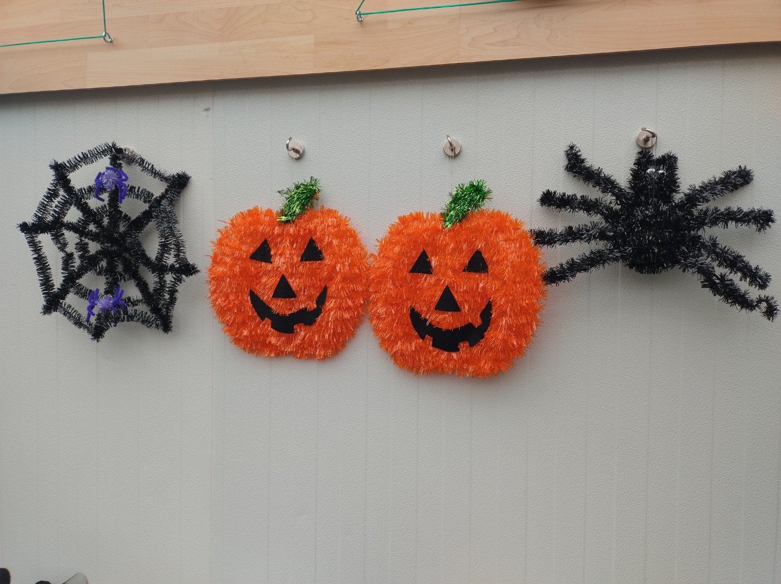 Halloween Decoratie Set: Pompoenen, Spin en Spinnenweb, Ophalen of Verzenden, Zo goed als nieuw, Versiering, Halloween of Griezel