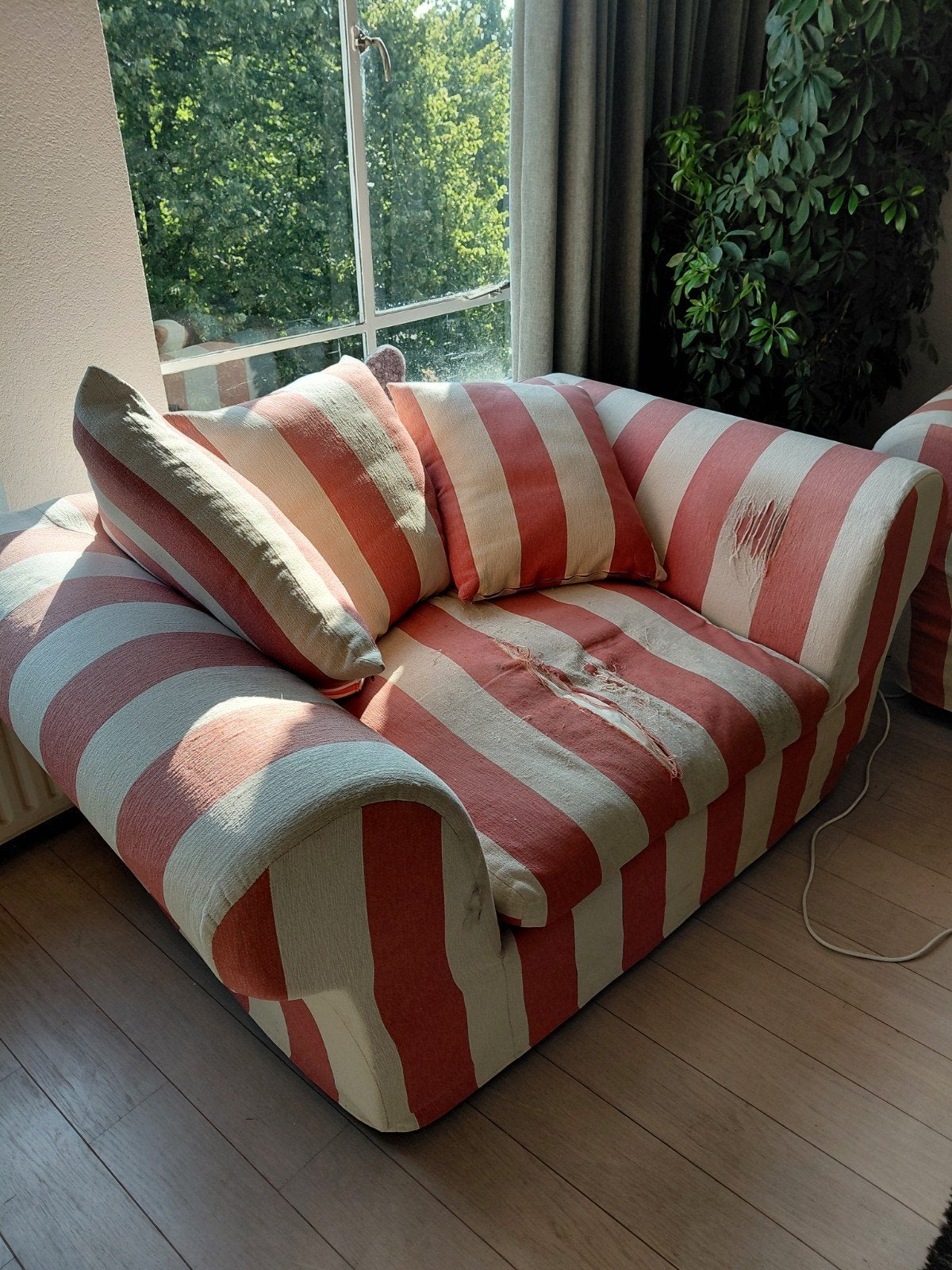 Grote gestreepte bank en fauteuil - Gebruikt, Ophalen, 250 tot 300 cm, Gebruikt, Klassiek gestreept