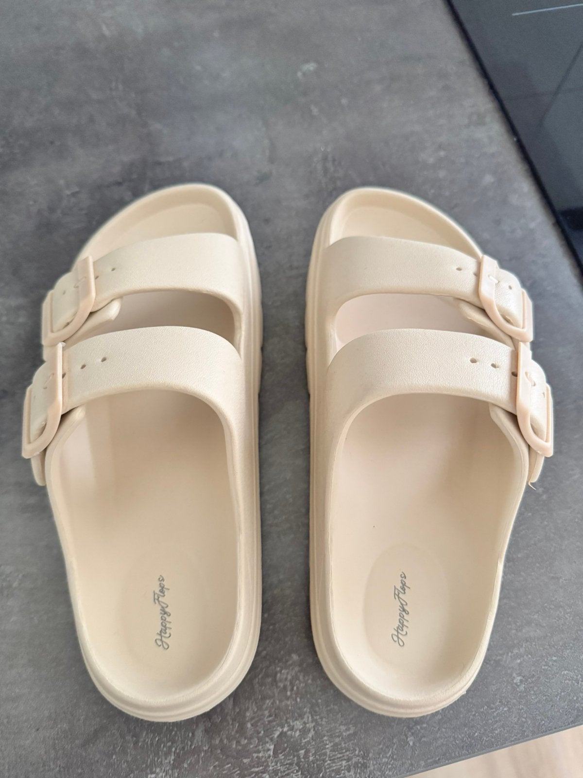 Happy Flops Slippers Beige, Ophalen of Verzenden, Zo goed als nieuw, Beige