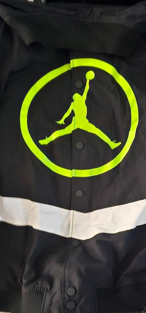Jordan Bomberjack Zwart/Wit met Neon Groen Logo, Zwart, Overige maten, Ophalen of Verzenden, Zo goed als nieuw