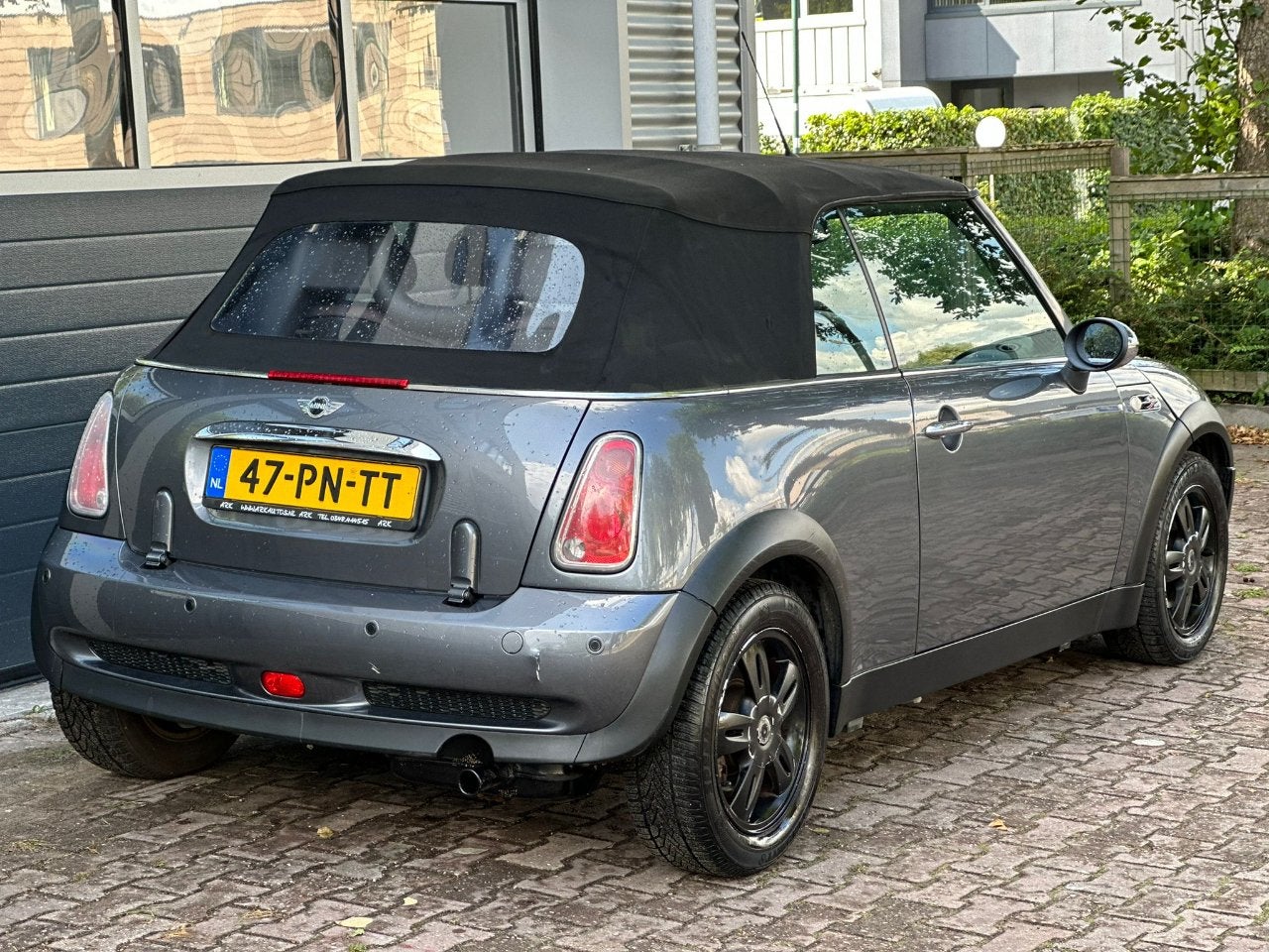 MINI Cabrio 1.6 ONE PEPPER YOUNTIMER (bj 2004), Auto's, Mini, Gebruikt, 4 cilinders, Cabriolet, 4 stoelen