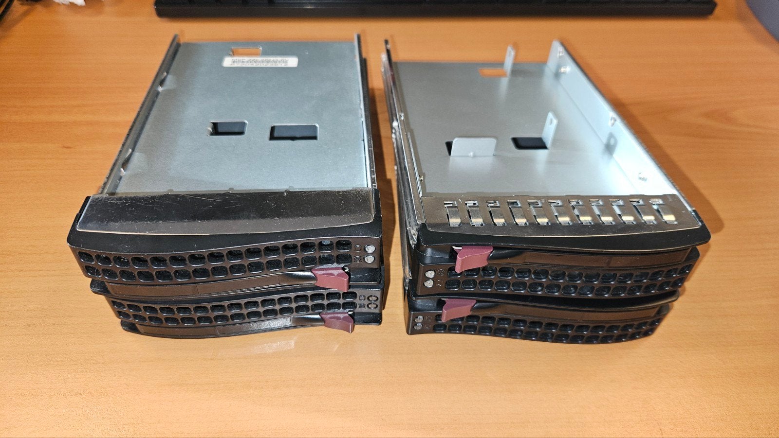 Supermicro super micro hdd ssd caddy's trays 3.5 naar 2.5inc, Ophalen of Verzenden, Zo goed als nieuw