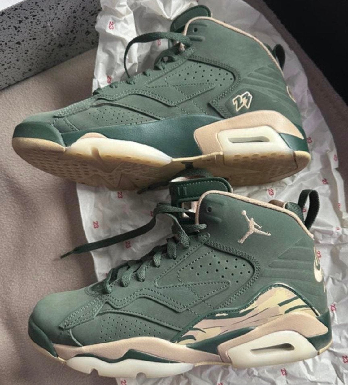 Air Jumpman MVP "Galactic Jade”, Ophalen of Verzenden, Zo goed als nieuw, Schoenen