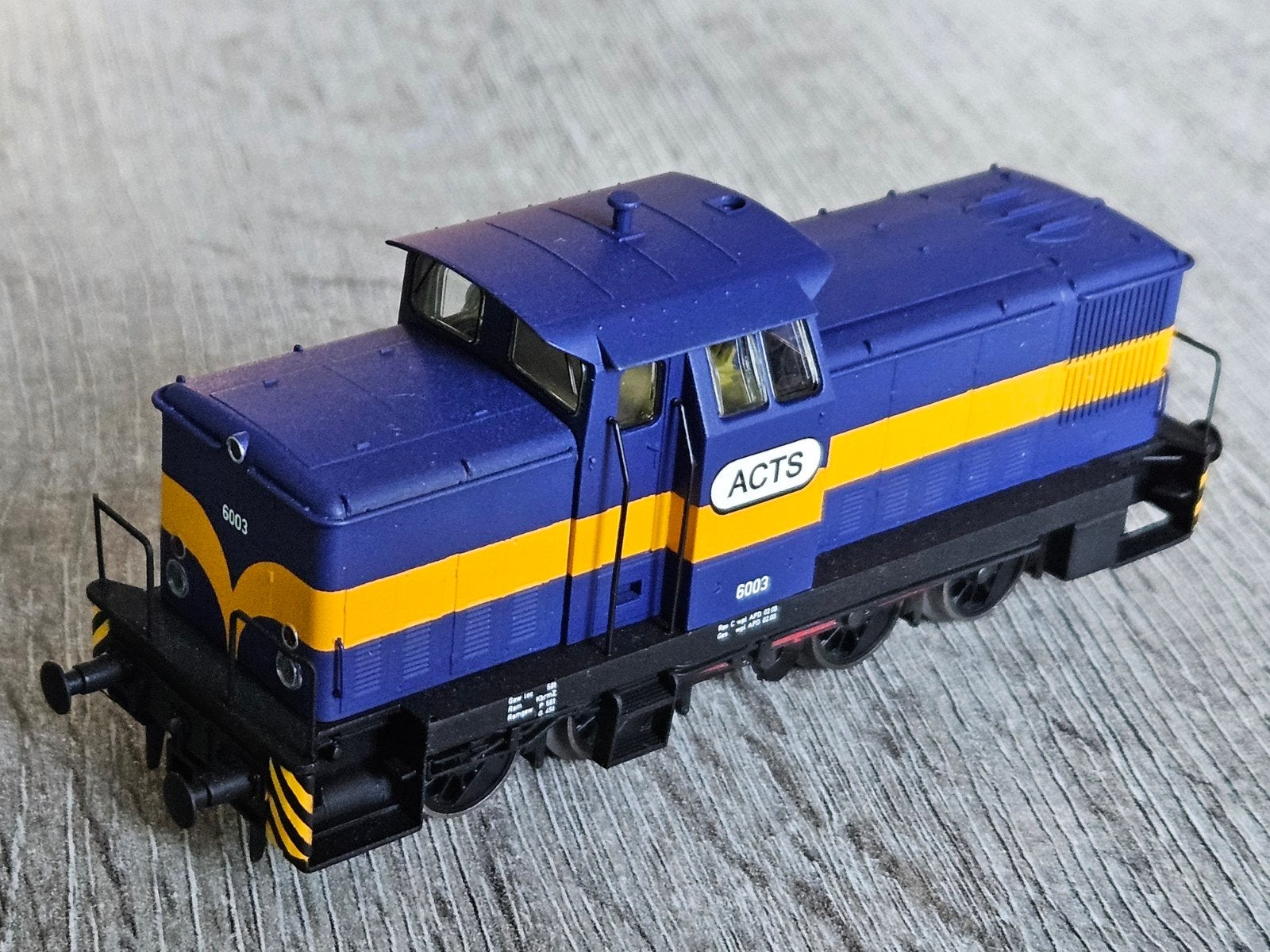 Piko 59433 omgespoten ACTS 6003, Hobby en Vrije tijd, Modeltreinen | H0, Nieuw, Gelijkstroom, Locomotief, Piko