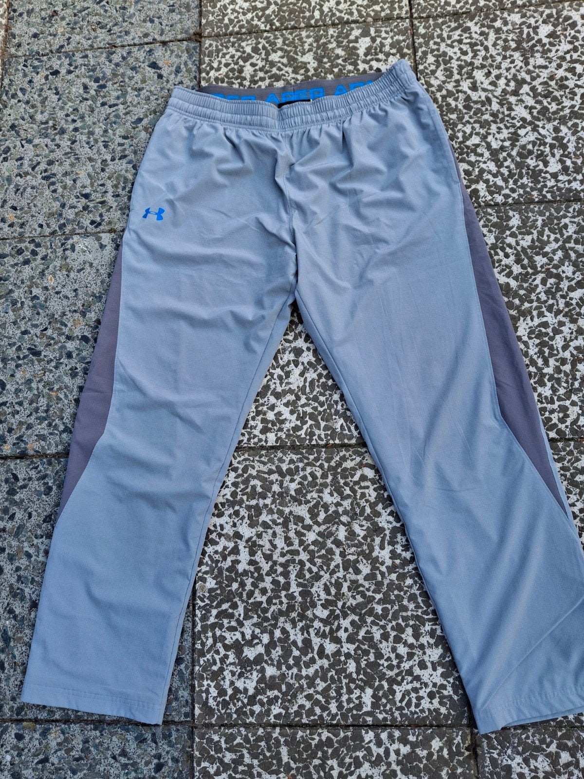 Under Armour sportbroek - Grijs/Blauw - Maat L M, Kleding | Heren, Maat 52/54 (L), Under Armour, Ophalen of Verzenden, Zo goed als nieuw